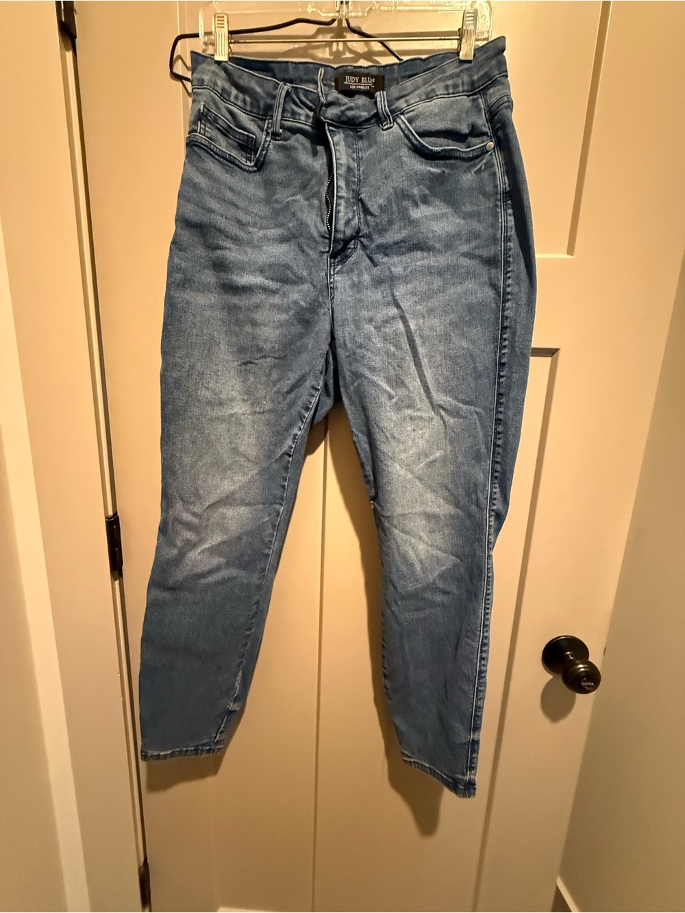 Judy Blue tummy control Blue Denim Jeans missing one button see pics